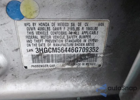 2006 Honda Accord 2.4 Lx z USA, uszkodzony, nr VIN 3HGCM56446G709352